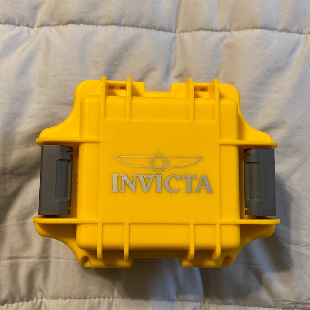 Invicta 1 Slot Dive Impact Case Yellow